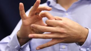الرباط..إطلاق شهادة جامعية حول تدريس الصم و لغة الإشارة بكلية علوم التربية