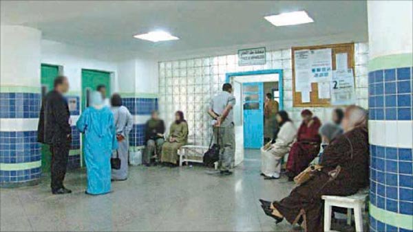 النقابة المستقلة لأطباء القطاع العام تواصل التصعيد لثلاثة أسابيع إضافية من الإضراب