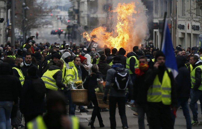 هولندا: المحكمة تدين خمسة أشخاص في اعمال عنف ضد مشجعين إسرائيليين شهدتها أمستردام