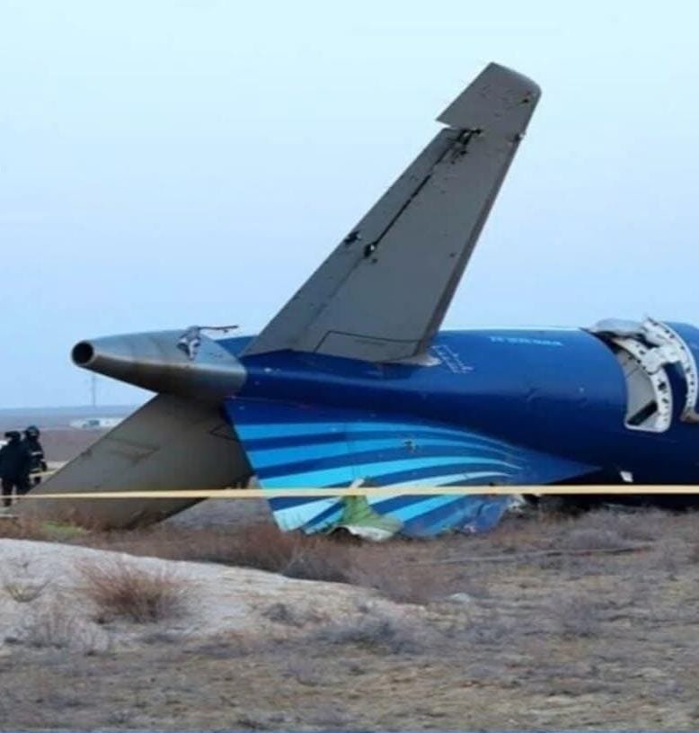 أذربيجان: أدلة جديدة تشير إلى تعرض الطائرة المنكوبة لهجوم خارجي