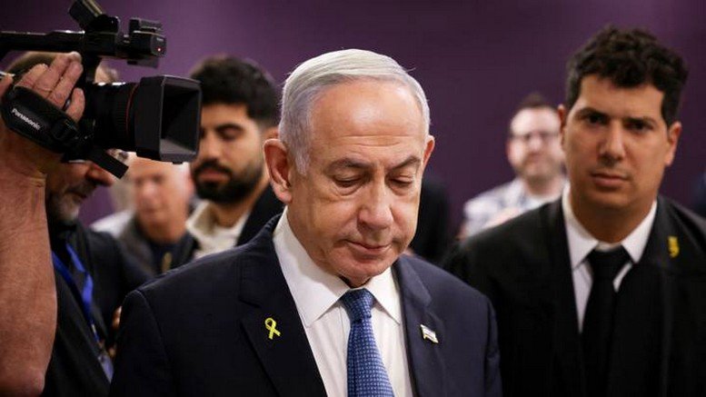نتنياهو يمثل مجددا أمام المحكمة المركزية بشأن تهم الفساد