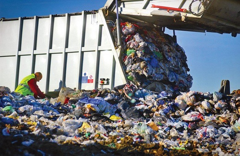 الحكومة ترصد 27 مليار لبناء مراكز طمر وتثمين النفايات وتأهيل المطارح وطنيا