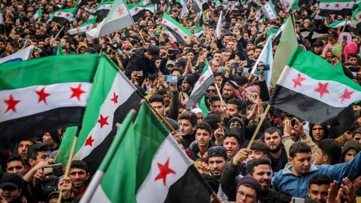 سوريا.. اعتماد 8 دجنبر من كل عام عيداً وطنياً للبلاد
