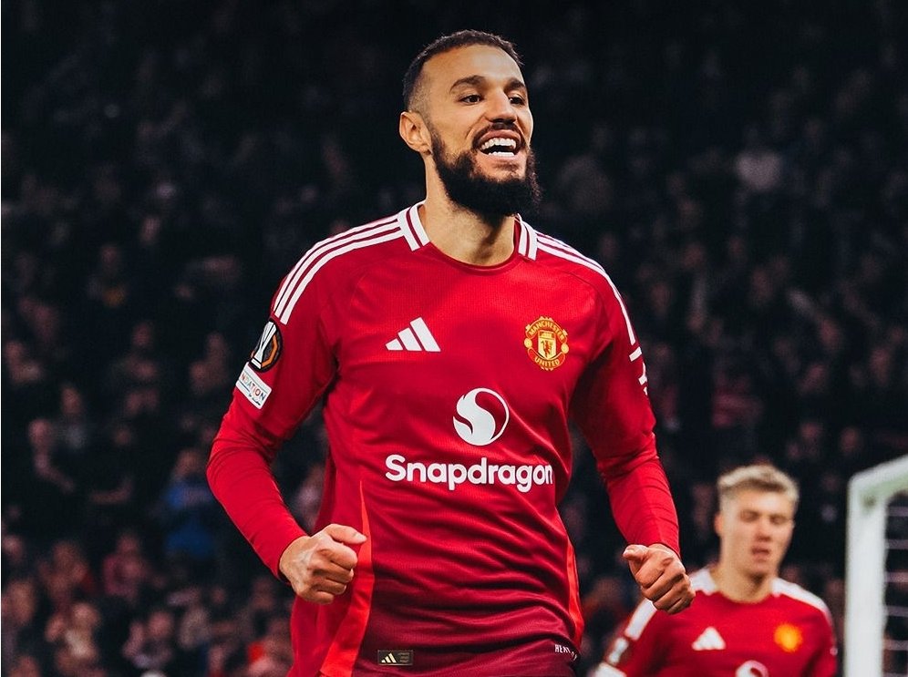 نصير مزراوي يخطف الأنظار في مانشستر يونايتد: أموريم يشيد بنجم المستقبل