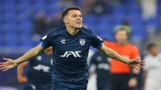 المغربي أسامة الإدريسي يقود باتشوكا لتأهل تاريخي إلى نصف نهائي كأس الإنتركونتيننتال