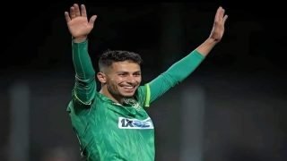 “تصاعد الأزمة في الرجاء: بوزوق يعلن رغبته في الرحيل وسط غضب الجماهير”