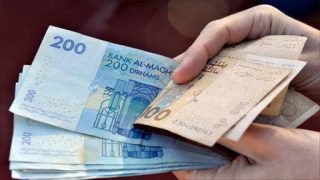 الحكومة ترفع قيمة “السميك” والزيادة في الأجور