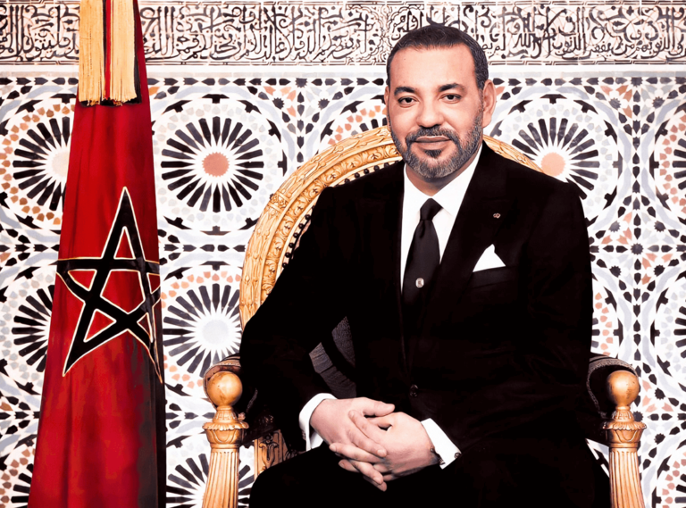 الملك يهنئ الشيخ مشعل الأحمد الجابر الصباح بمناسبة الذكرى الأولى لتوليه مسند إمارة دولة الكويت