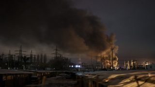 إنفجارات و قطع للكهرباء في عدد من المناطق الأوكرانية