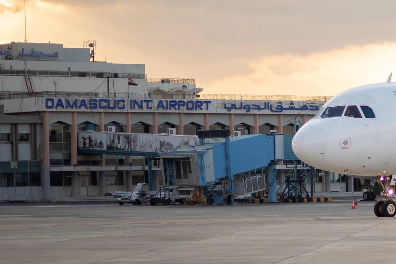 مطار دمشق الدولي يستأنف نشاطه بعد توقف دام شهراً