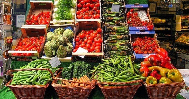 المغرب يتصدر قائمة مصدري الفواكه والخضروات إلى إسبانيا