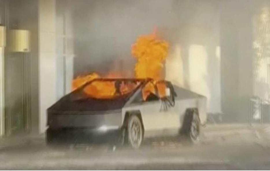 المحققون الفدراليون… توضيح ملابسات انفجار شاحنة تيسلا أمام فندق ترامب