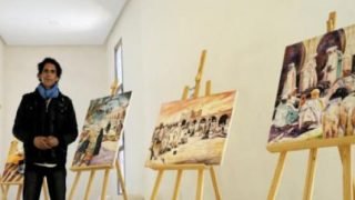 الرشيدية..رشيد عديدو يعرض لوحاته المفعمة بالفن و عبق التاريخ الأمازيغي