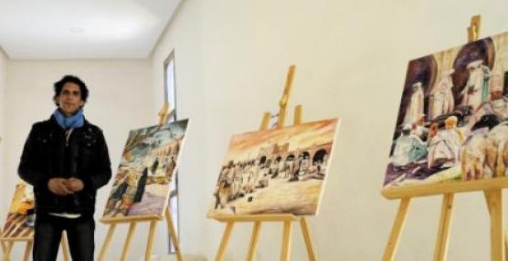 الرشيدية..رشيد عديدو يعرض لوحاته المفعمة بالفن و عبق التاريخ الأمازيغي