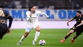 المغربي بلال نادر يسجل أول أهدافه مع مارسيليا ويُبرز عودته القوية بعد الإصابة