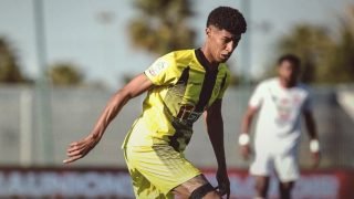 المغرب الفاسي يقلب الطاولة على حسنية أكادير ويفرض التعادل في اللحظات الأخيرة