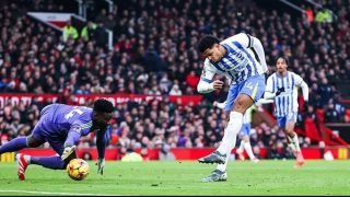 برايتون يُسقط مانشستر يونايتد ويُعمّق أزمته في الدوري الإنجليزي