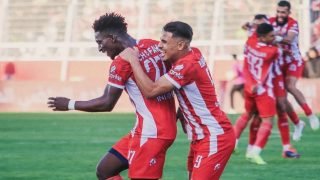 النادي الرياضي المكناسي يحتج على الظلم التحكيمي ويطالب بالإنصاف