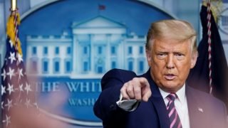 ترامب يهدد باستخدام “القوة الاقتصادية” ضد الجارة كندا