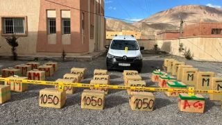 ميدلت: عملية تهريب ضخمة تنتهي بفرار السائق واعتقال مرافقه