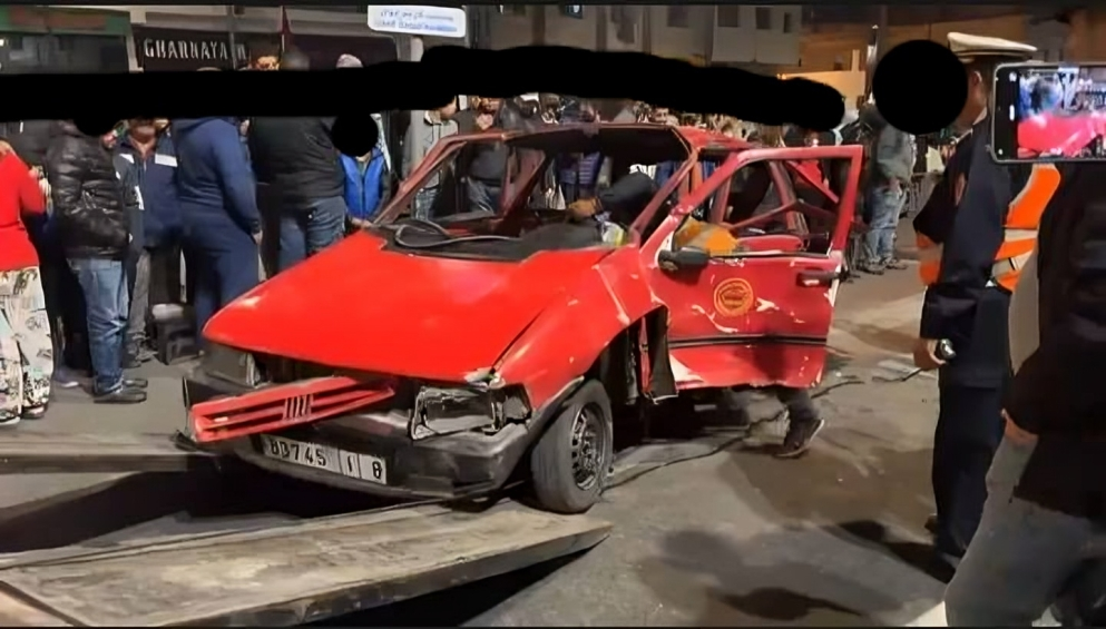 اصطدام مروع يحول طاكسي إلى ركام ويخلف إصابات خطيرة بالدار البيضاء