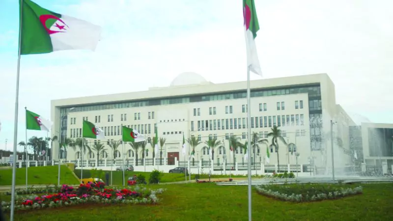 الخارجية الجزائرية ترفض اتهامات باريس