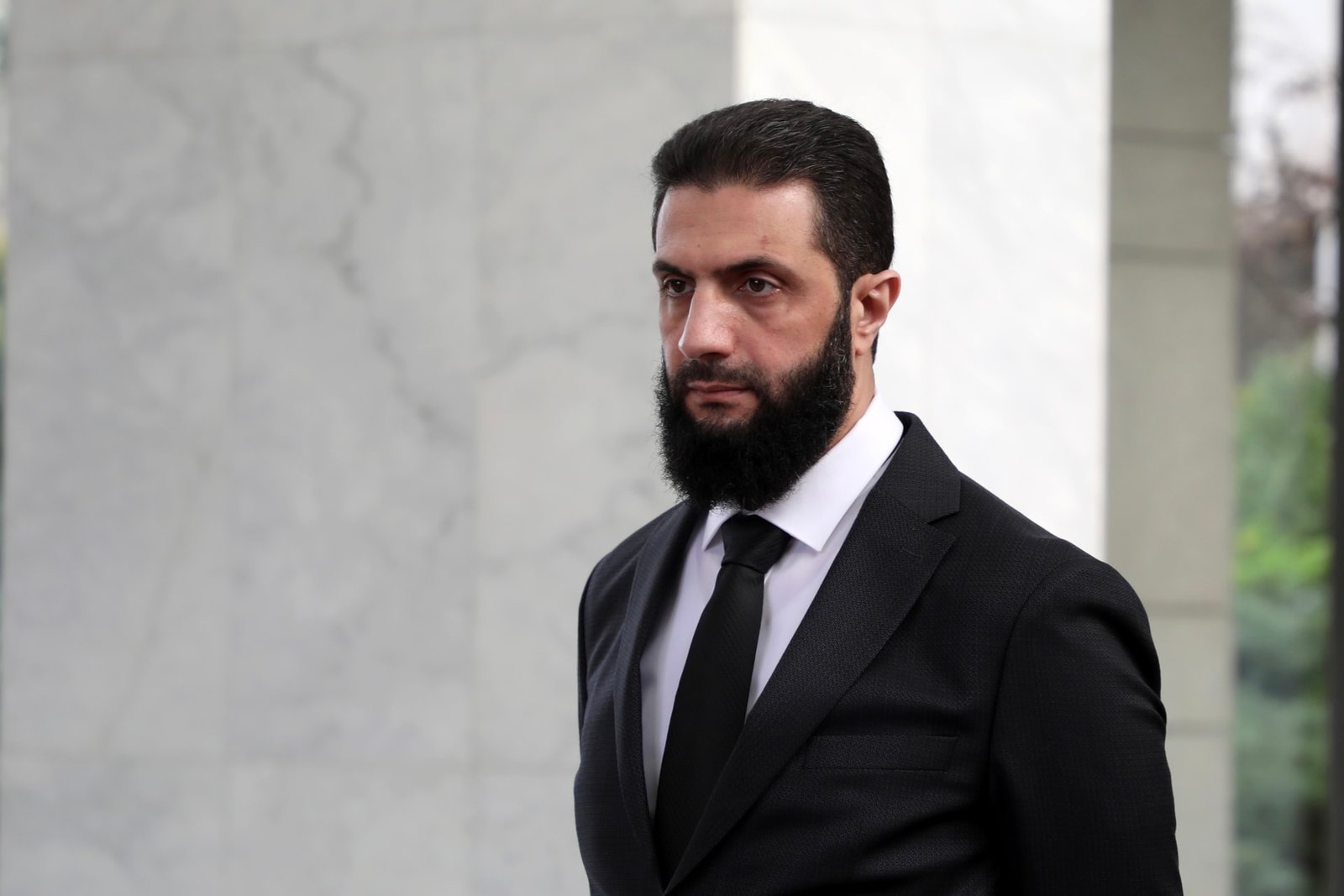 جلالة الملك محمد السادس يهنئ الشرع بعد توليه رئاسة سوريا