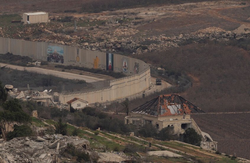 الجيش الإســـــ رائيلي يعلن تمديده إتفاق وقف إطــــــ لاق النار في لبنان و موعد الإنسحاب