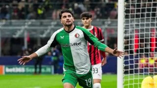 فاينورد يعبر إلى ثمن نهائي دوري الأبطال بعد التعادل مع ميلان