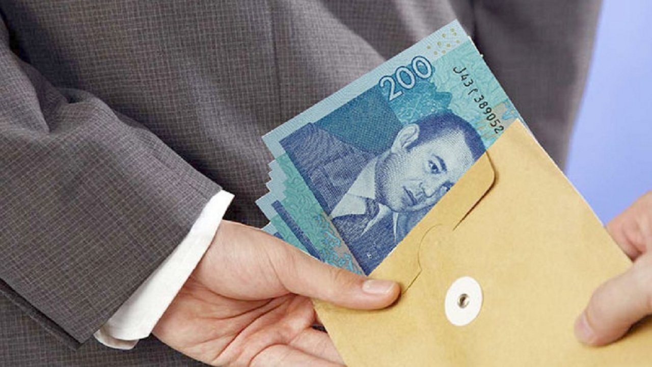 تفاصيل توقيف شرطي متلبسا بتسلم رشوة بمراكش