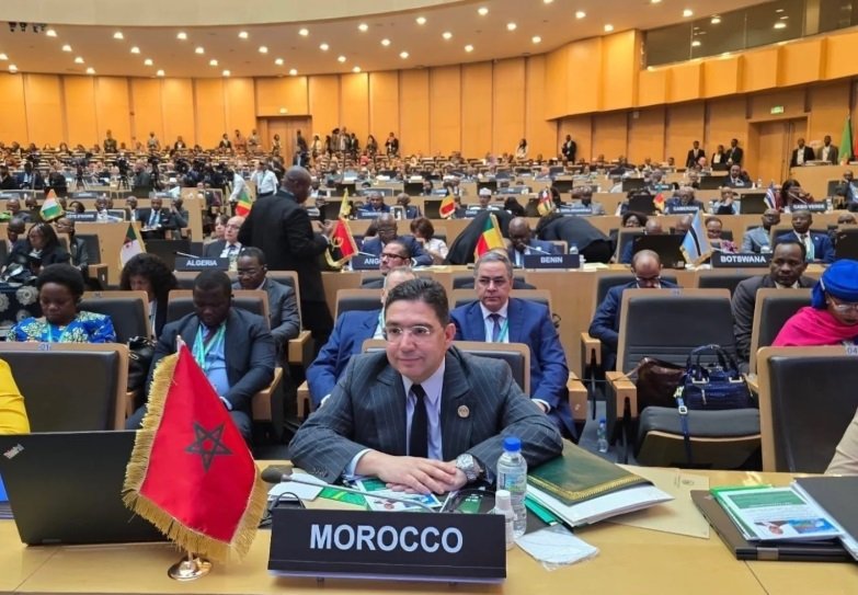 المغرب يؤكد التزامه بالسلم والأمن في القمة الإفريقية