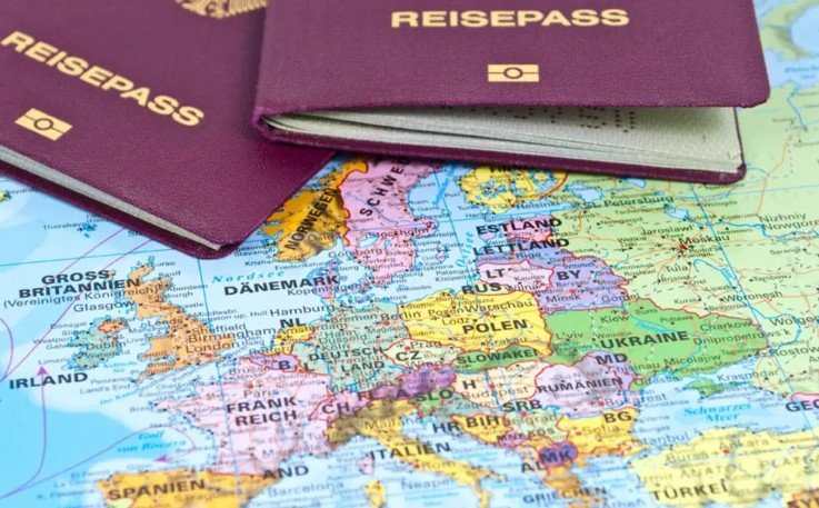 المغاربة يحصلون على المرتبة الثانية في جنسيات الاتحاد الأوروبي (تقرير)