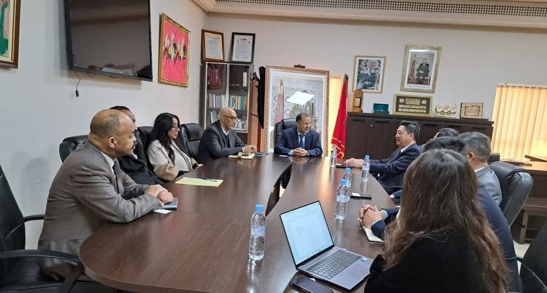 مكناس تحتضن زيارة وفد صيني لتعزيز فرص الاستثمار والتنمية