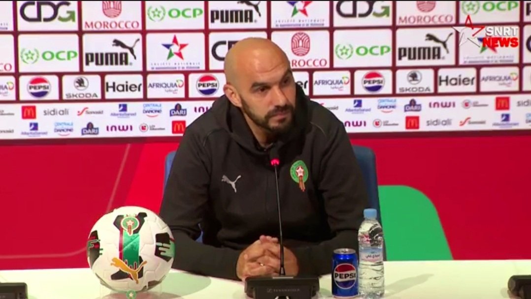 الركراكي يكشف عن قائمة أسود الأطلس لمبارتي النيجر وتنزانيا