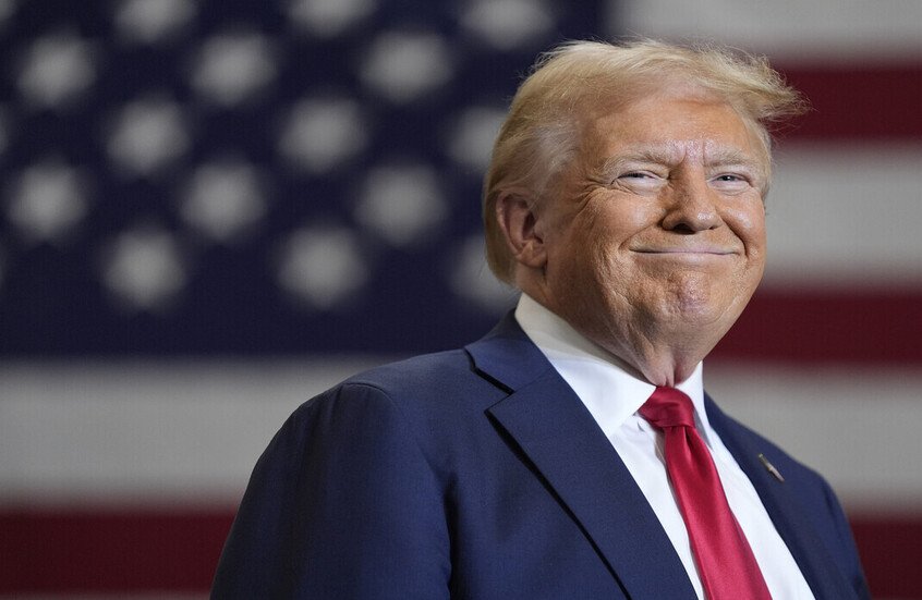 ترامب يهنئ خصومه السياسيين بعيد الفصح بطريقة غريبة !