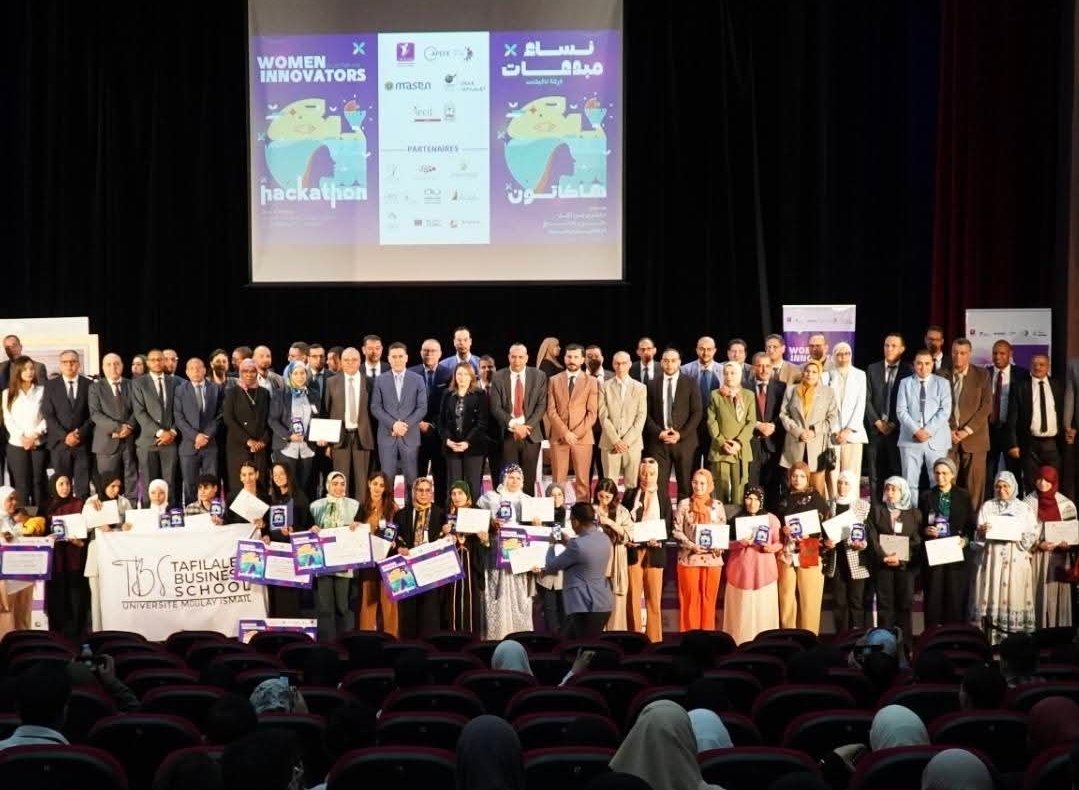 تتويج نساء درعة-تافيلالت في “هاكاثون المبدعات”