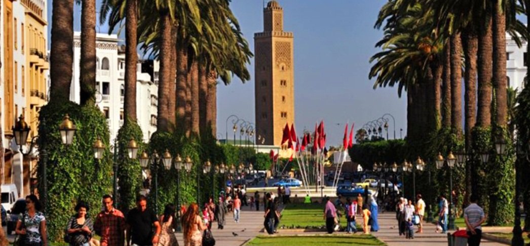 بين مطرقة الأيديولوجيا وسندان المجتمع: السياسات الاجتماعية في مأزق التوازن