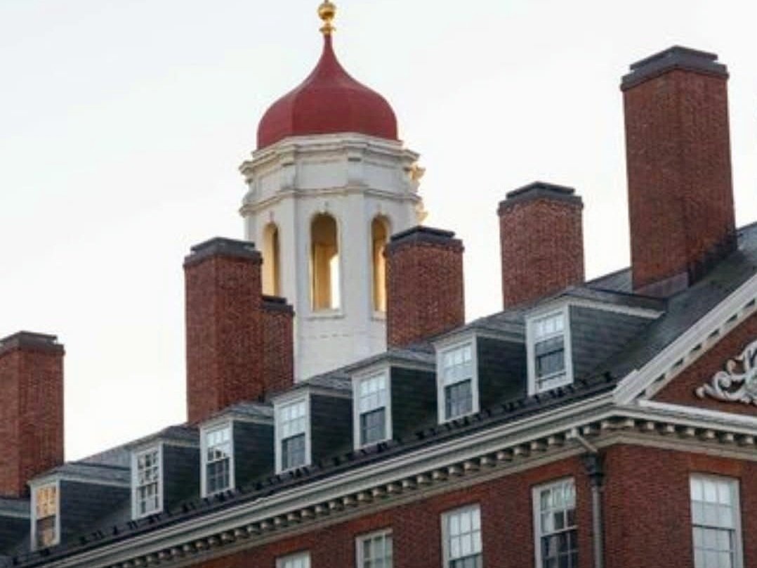 أساتذة هارفارد يقاضون إدارة ترمب من أجل الدفاع عن حرية البحث الأكاديمي