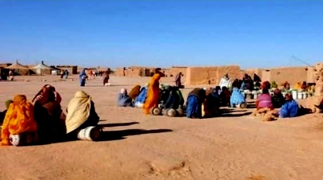 “جون أفريك” تفتح ملف تندوف: نزاع تجاوز ضحاياه والحكم الذاتي خيار واقعي