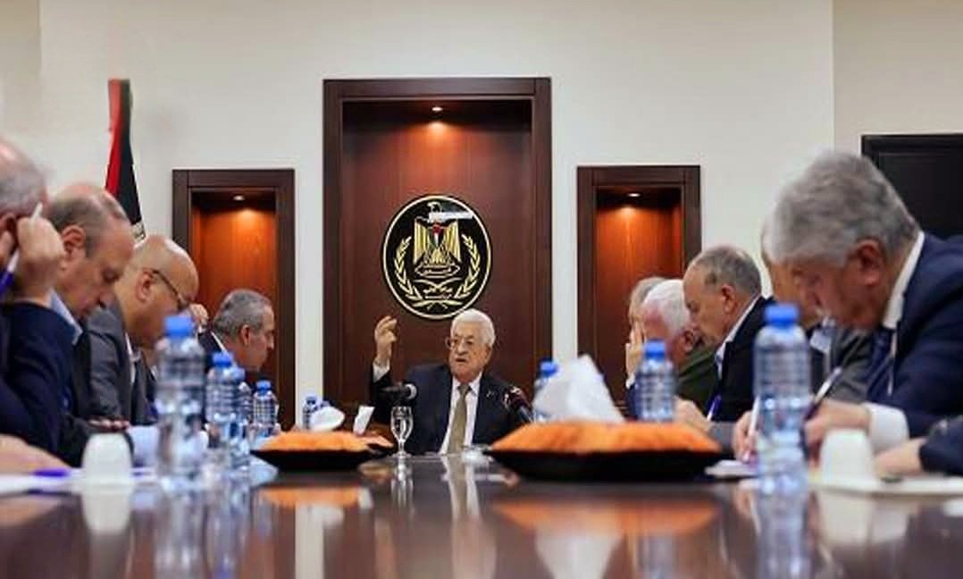 محمود عباس يعين حسين الشيخ نائبًا لرئيس منظمة التحرير ونائب رئيس دولة فلسطين