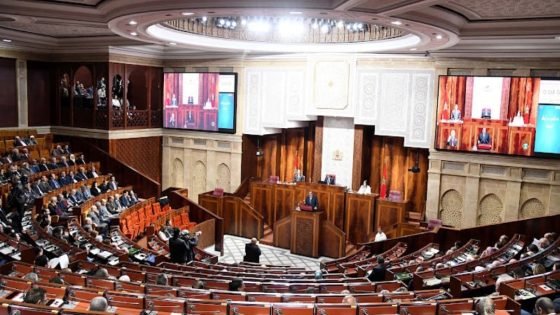 معارضة البرلمان تتفق و تقترب من تفعيل ملتمس رقابة لإسقاط الحكومة