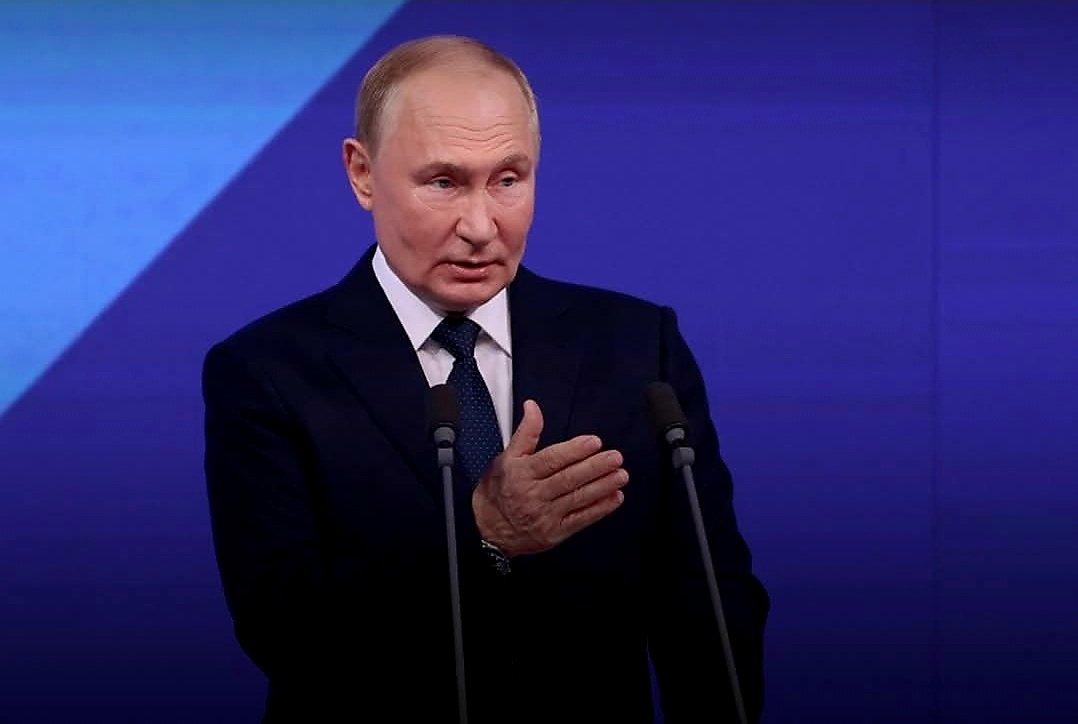 بوتين يدعو قادة الدول العربية لحضور أول قمة روسية-عربية