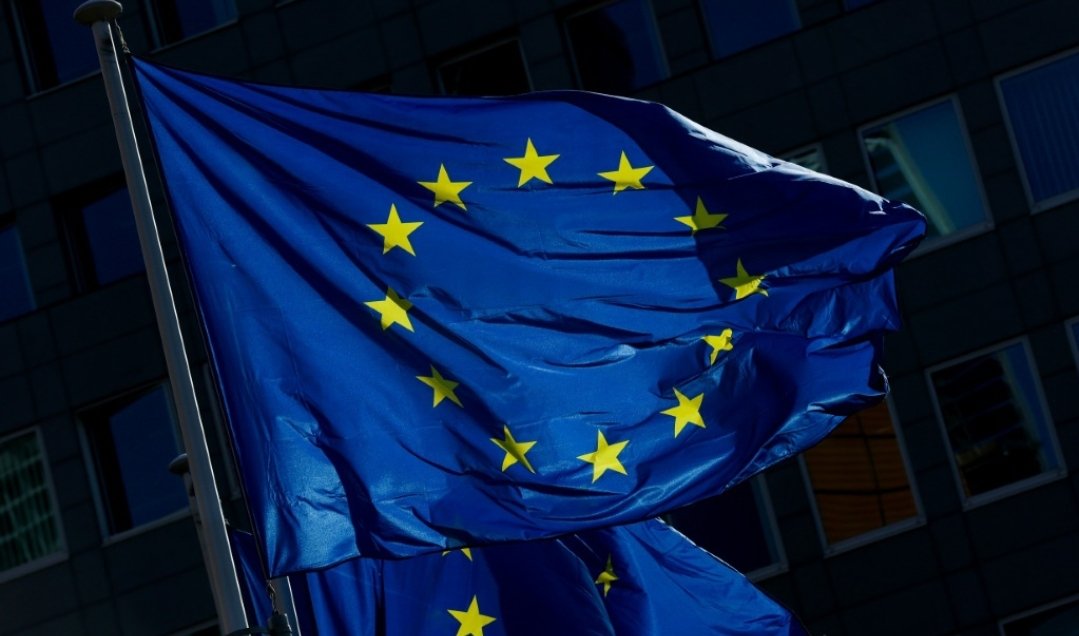 المفوضية الأوروبية تخفض توقعات نمو اقتصاد منطقة اليورو بسبب تداعيات الحرب التجارية الأمريكية