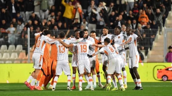 نهضة بركان يتوّج بكأس الكونفدرالية الأفريقية