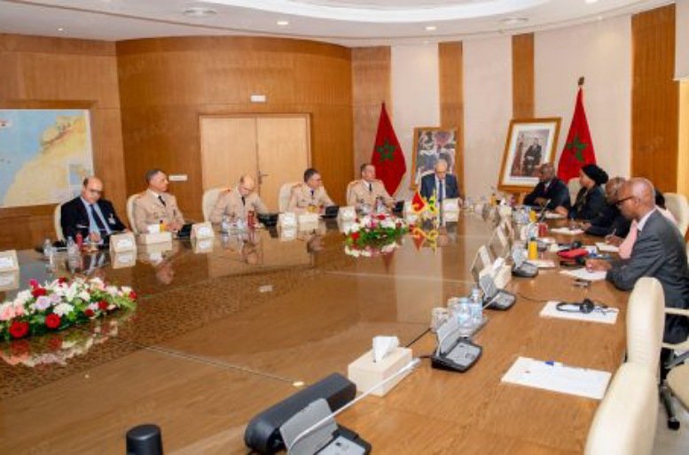 السيد لوديي يستقبل وزير دفاع جمهورية رواندا