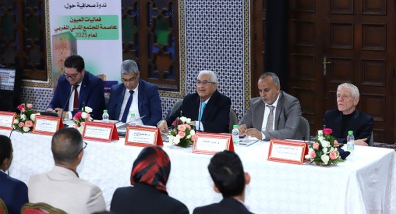 “ندوة بالعيون تؤكد على سيادة المغرب على صحرائه مؤسسة على شرعية تاريخية وقانونية راسخة