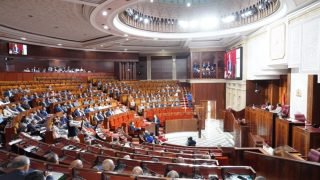 مجلس النواب يصادق على قانون يهدف إلى تعزيز تنافسية المقاولات المغربية