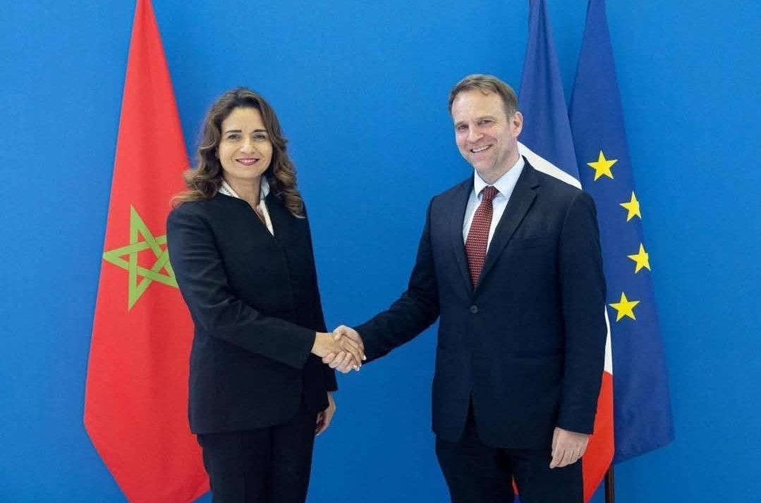 الوزيرة ليلى بنعلي تبحث في باريس مع نظيرها الفرنسي سبل تعزيز الشراكة الطاقية بين المغرب وفرنسا