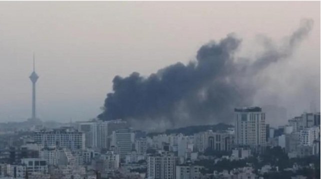 إيران تطلق عملية “بشائر الفتح”.. والعديد الأمريكية تحت التهديد وسط تصاعد التوتر في الخليج