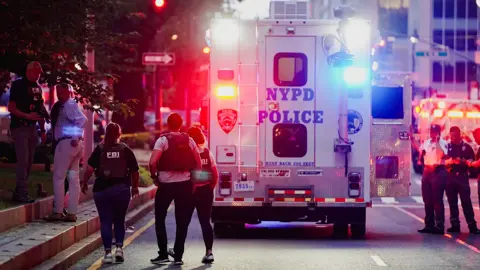 هجوم مانهاتن الدامي يصدم أمريكا والمنفذ ينهي حياته داخل الموقع